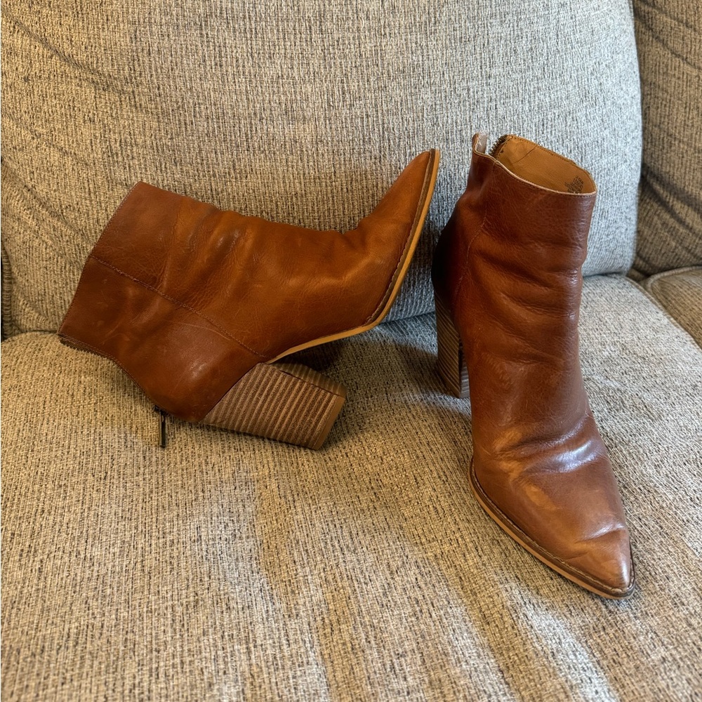 Lucky 🍀 Brand Gorgeous Pointed Boots